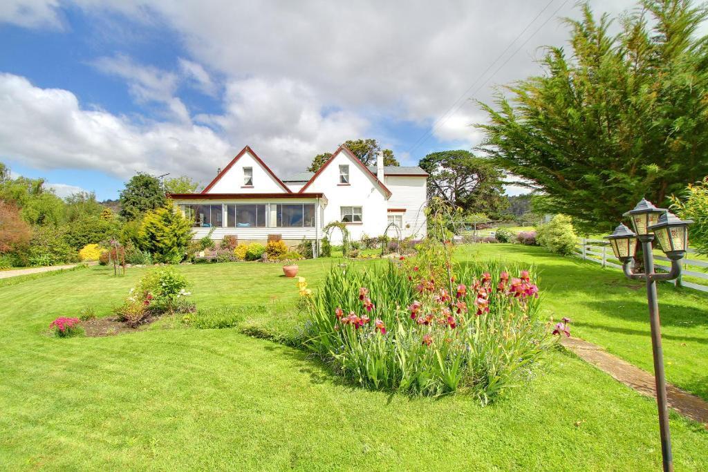 Roslyn House Bed & Breakfast Bushy Park Exteriör bild