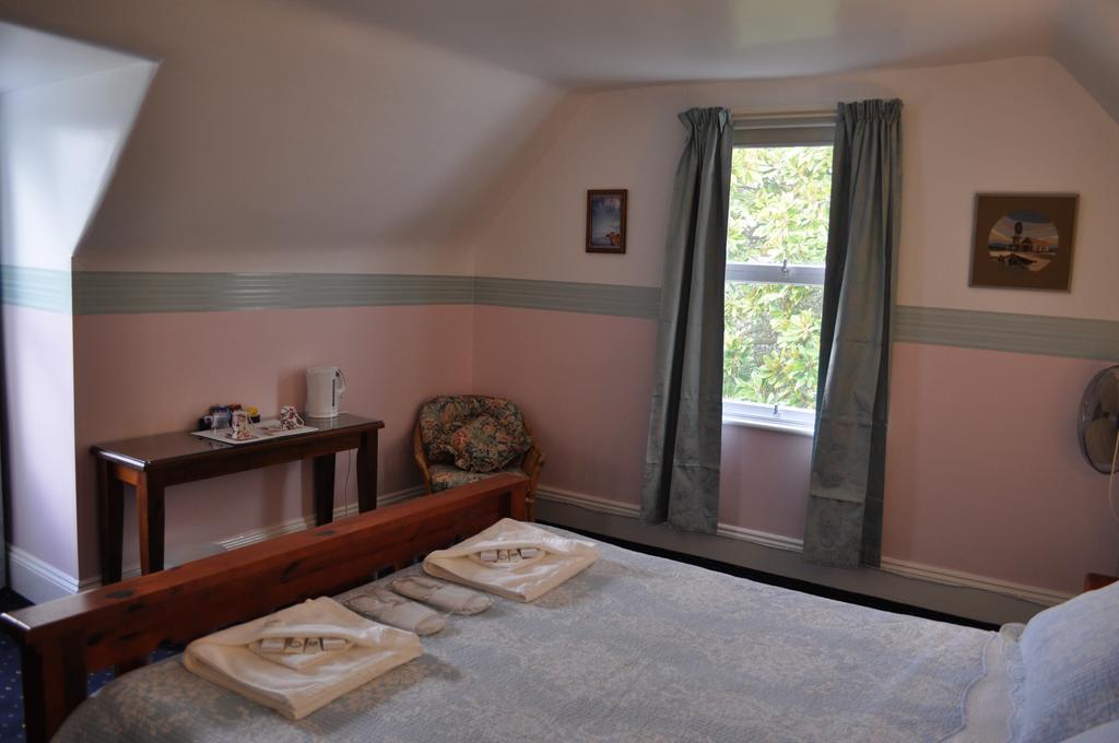 Roslyn House Bed & Breakfast Bushy Park Exteriör bild