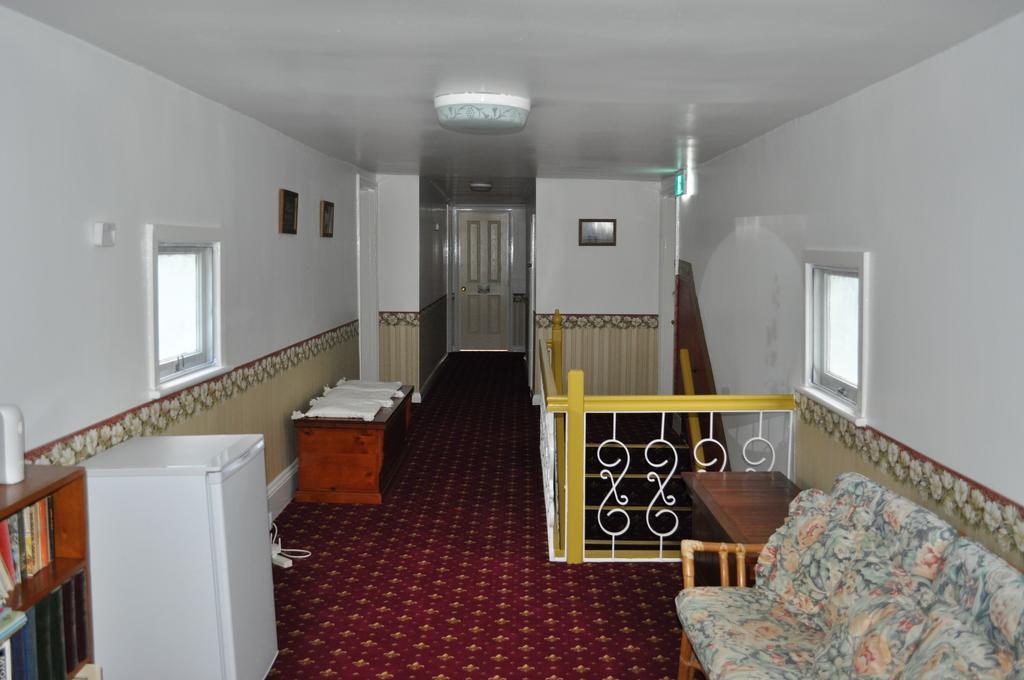 Roslyn House Bed & Breakfast Bushy Park Exteriör bild